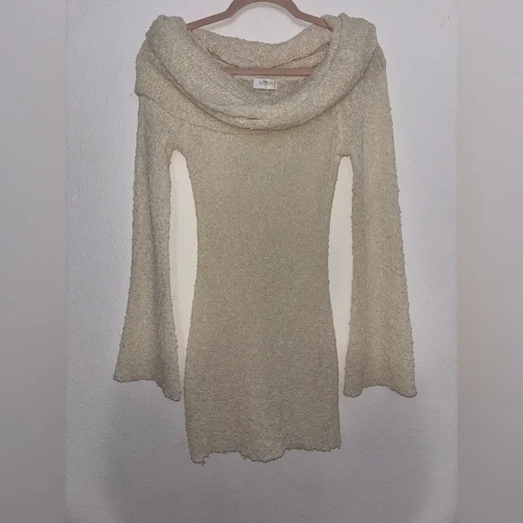 Meshki Giselle Off Shoulder Cowl Neck Dress M - Picture 2 of 8